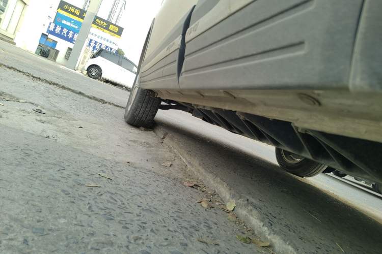 Used Dayun Yuehu 2022 30.66 kWh Two-Wheel Drive Standard Version Left Side Sill