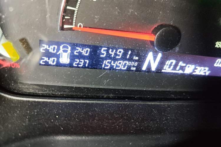 Used Dayun Yuehu 2022 30.66 kWh Two-Wheel Drive Standard Version Odometer Close Up