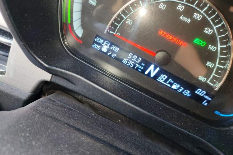 Used Dayun Yuehu 2022 330 Standard Edition Odometer Close Up