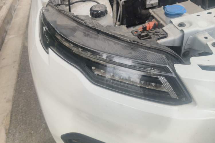 Used Dayun Yuehu 2022 300 Standard Edition Right Front Headlight