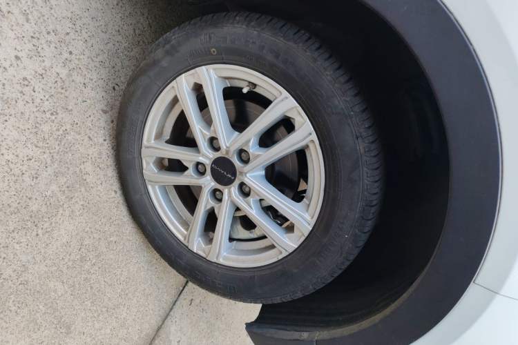 Used Dayun Yuehu 2022 330 Standard Edition Right Front Wheel Hub