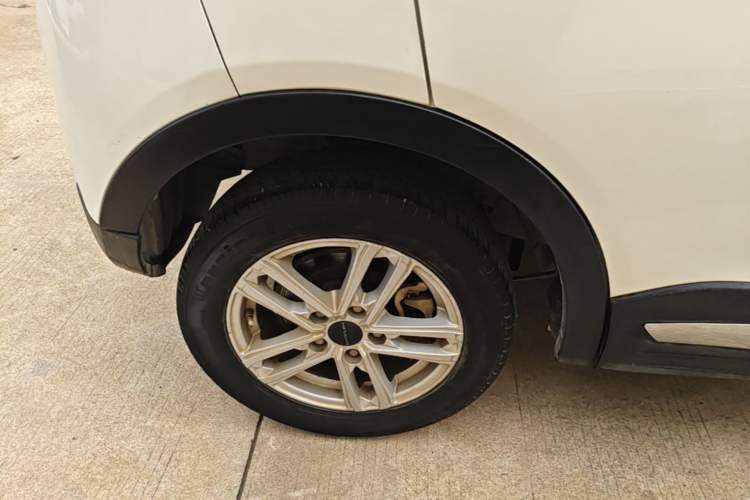 Used Dayun Yuehu 2022 30.66 kWh Two-Wheel Drive Standard Version Right Rear Wheel Hub