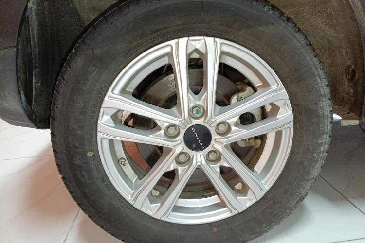 Used Dayun Yuehu 2022 30.66 kWh Two-Wheel Drive Standard Version Right Rear Wheel Hub