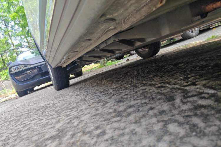 Used Dayun Yuehu 2022 300 Standard Edition Right Side Sill