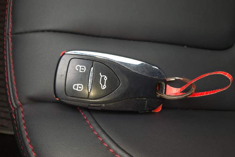 Used Dayun Yuehu 2022 30.66 kWh Two-Wheel Drive VIP Edition Vehicle Key