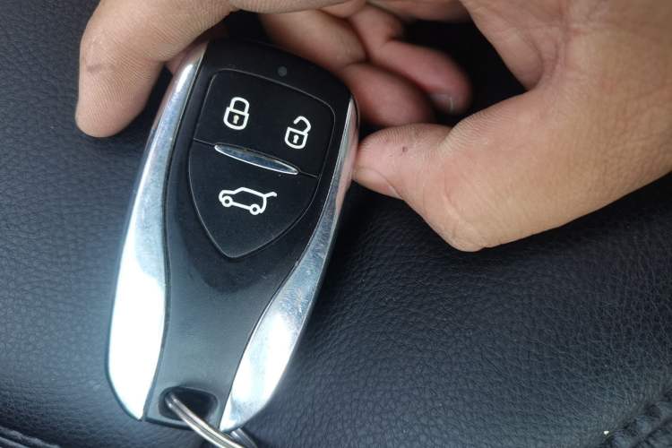 Used Dayun Yuehu 2022 30.66 kWh Two-Wheel Drive Standard Version Vehicle Key