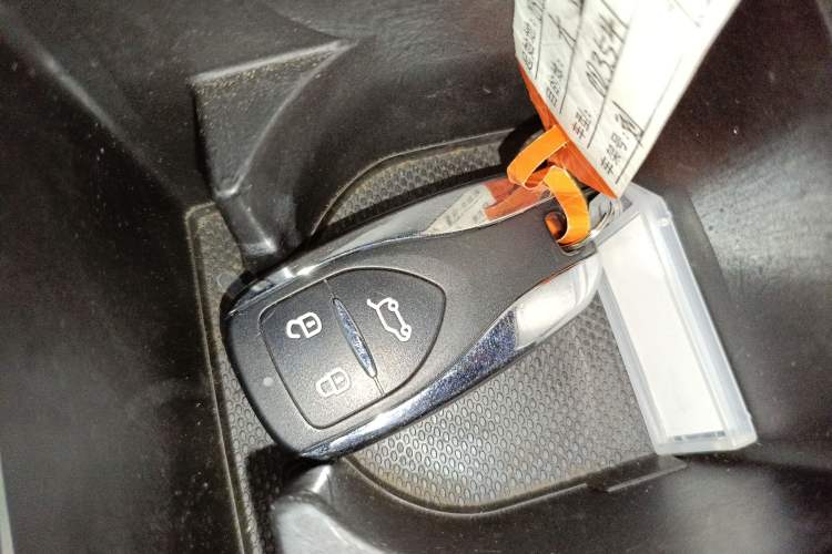 Used Dayun Yuehu 2022 30.66 kWh Two-Wheel Drive Standard Version Vehicle Key