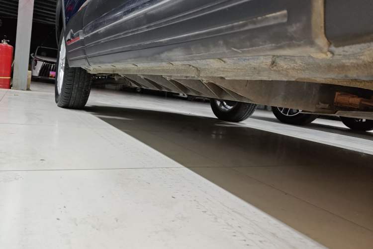 Used Dayun Yuehu 2023 300 Standard Edition Right Side Sill