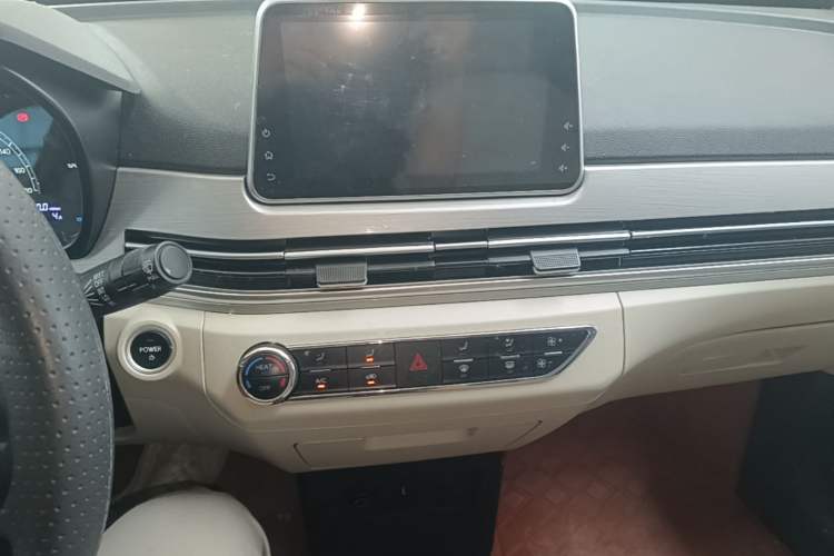 Used Dayun Yuehu 2023 230 Standard Edition Audio And AC Panel