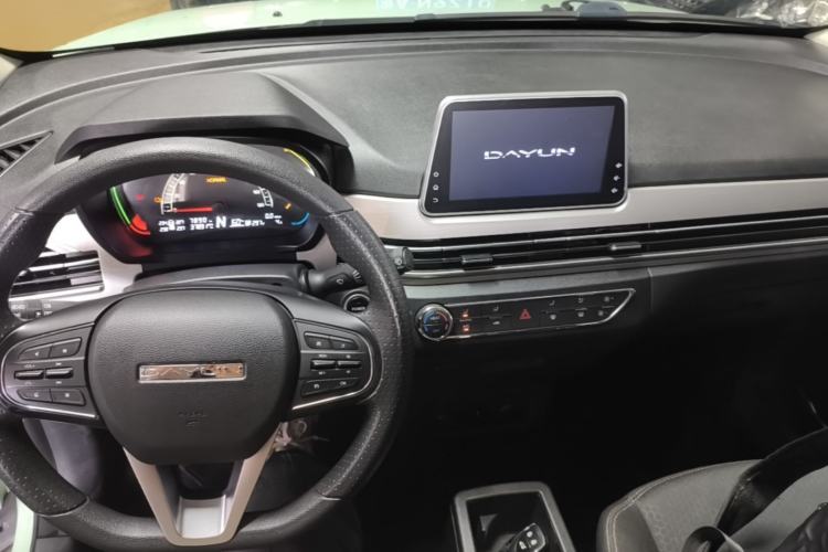 Used Dayun Yuehu 2023 300 Standard Edition Center Console