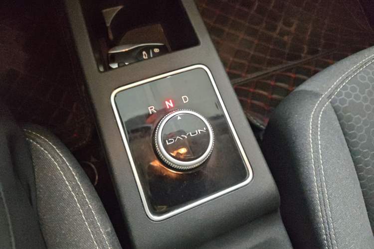 Used Dayun Yuehu 2023 300 Standard Edition Gear Lever