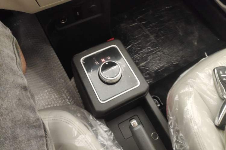 Used Dayun Yuehu 2023 230 Standard Edition Gear Lever
