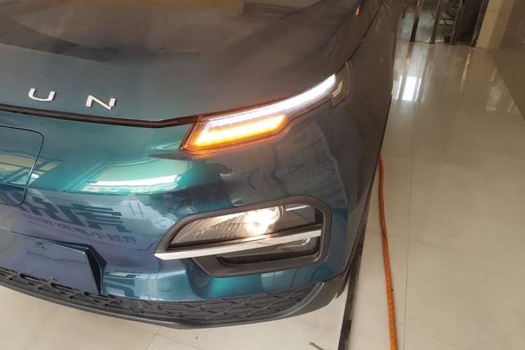 Used Dayun Yuehu 2023 230 Standard Edition Left Front Headlight