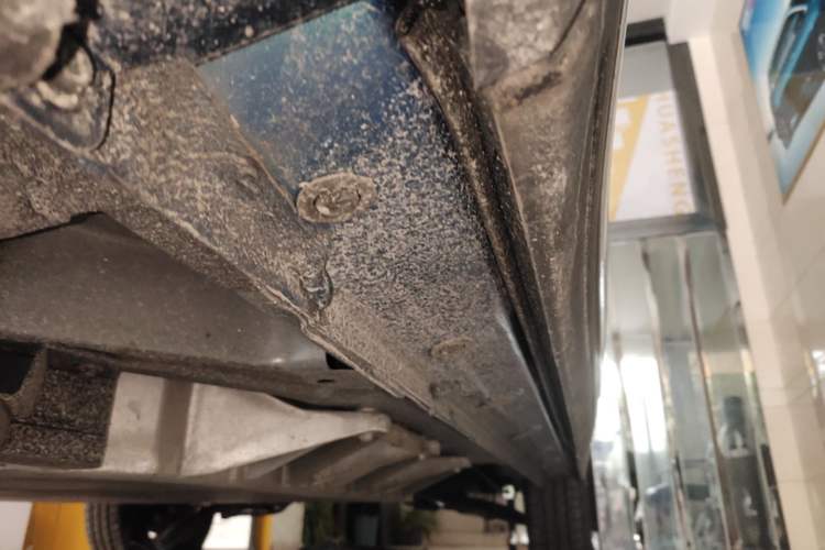 Used Dayun Yuehu 2023 230 Standard Edition Left Side Sill