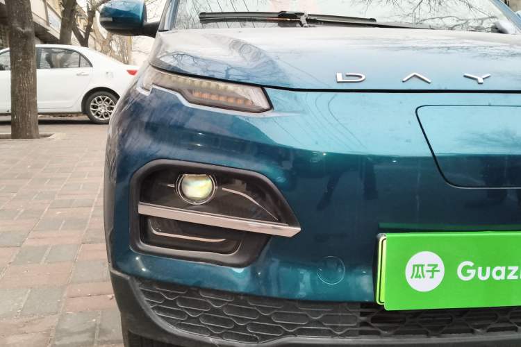 Used Dayun Yuehu 2023 300 Standard Edition Right Front Headlight