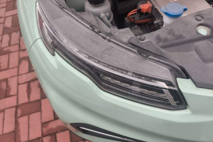 Used Dayun Yuehu 2023 300 Standard Edition Right Front Headlight