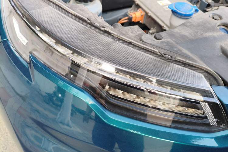 Used Dayun Yuehu 2023 300 Standard Edition Right Front Headlight