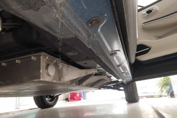Used Dayun Yuehu 2023 230 Standard Edition Right Side Sill