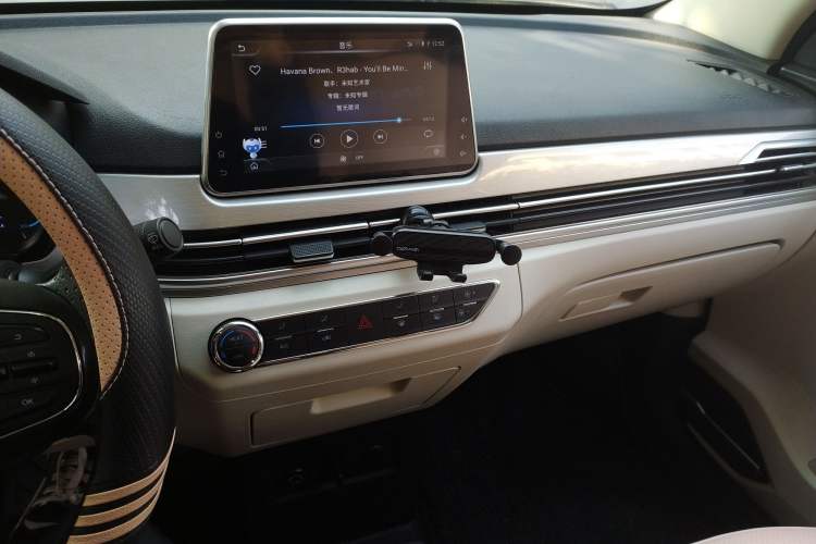 Used Dayun Yuehu 2023 330 Standard Edition Audio And AC Panel