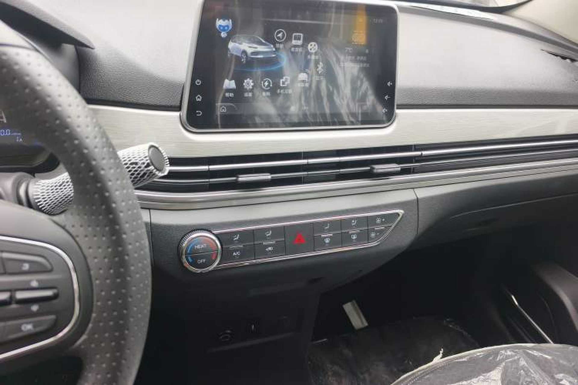 Used Dayun Yuehu 2023 300 Standard Edition Audio And AC Panel