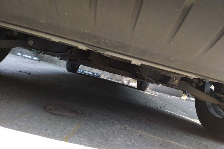 Used Dayun Yuehu 2023 330 Standard Edition Chassis Front