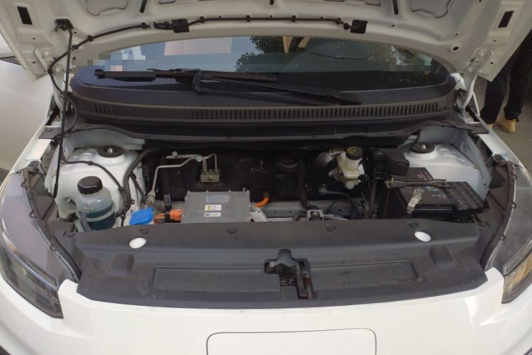 Used Dayun Yuehu 2023 330 Standard Edition Engine Bay