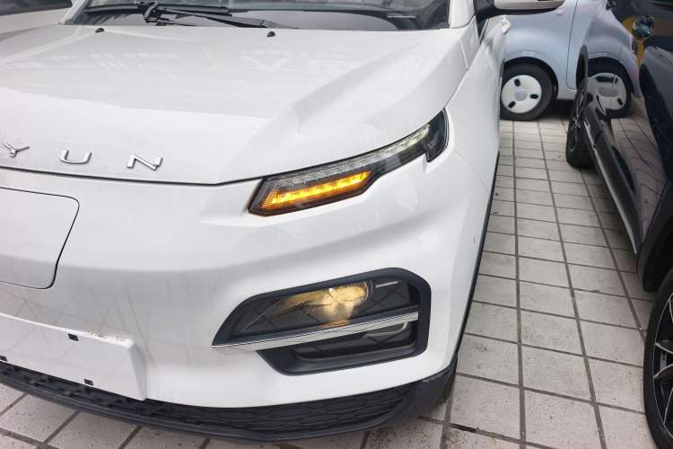 Used Dayun Yuehu 2023 300 Standard Edition Left Front Headlight
