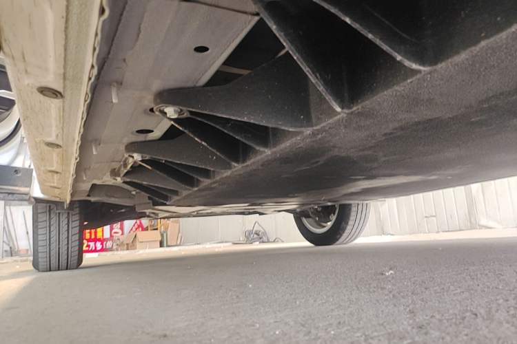Used Dayun Yuehu 2023 300 Standard Edition Left Side Sill