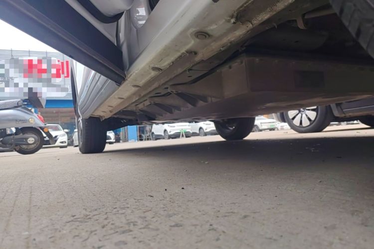 Used Dayun Yuehu 2023 230 Standard Edition Left Side Sill
