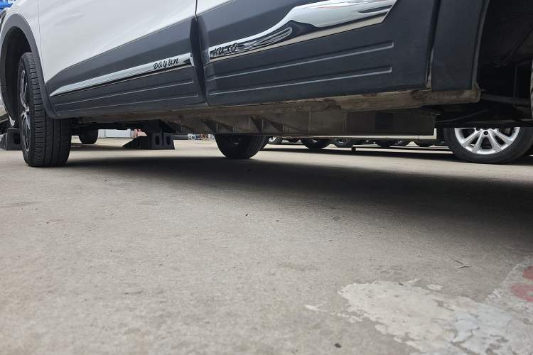 Used Dayun Yuehu 2023 230 Standard Edition Left Side Sill