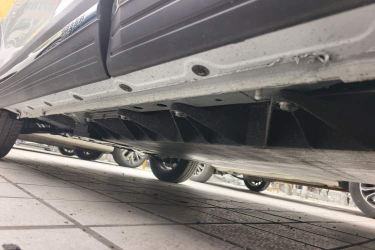 Used Dayun Yuehu 2023 300 Standard Edition Left Side Sill