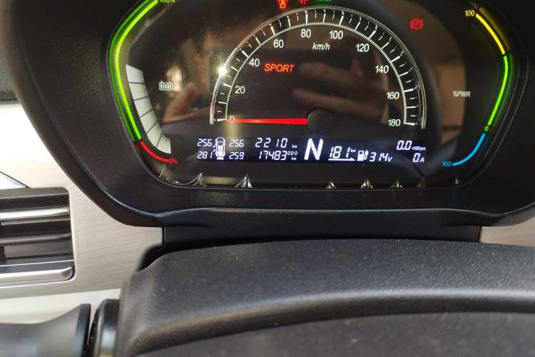 Used Dayun Yuehu 2023 330 Standard Edition Odometer Close Up