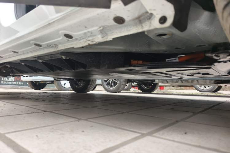 Used Dayun Yuehu 2023 300 Standard Edition Right Side Sill