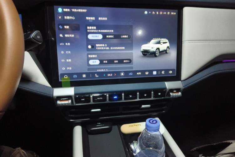 Used Deepal G318 2024 Four-Wheel-Drive Air Suspension Model Audio And AC Panel