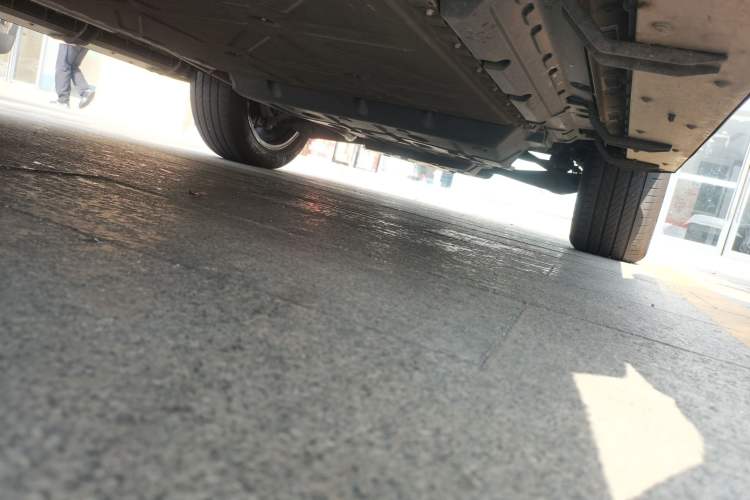 Used Deepal G318 2024 Four-Wheel-Drive Air Suspension Model Chassis Front Left