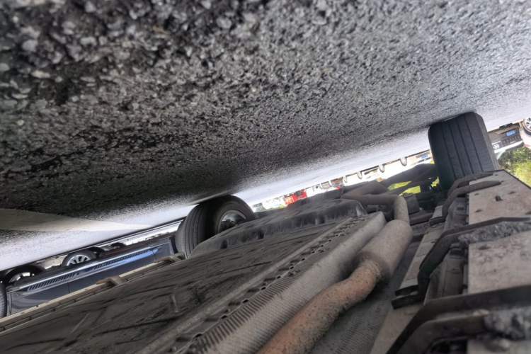 Used Deepal G318 2024 Four-Wheel Drive Comfort Edition Chassis Front Right