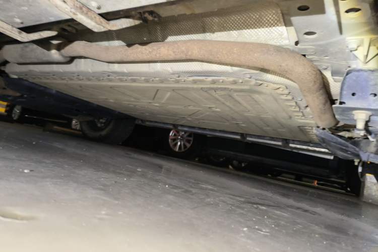 Used Deepal G318 2024 Four-Wheel Drive Comfort Edition Chassis Front Right