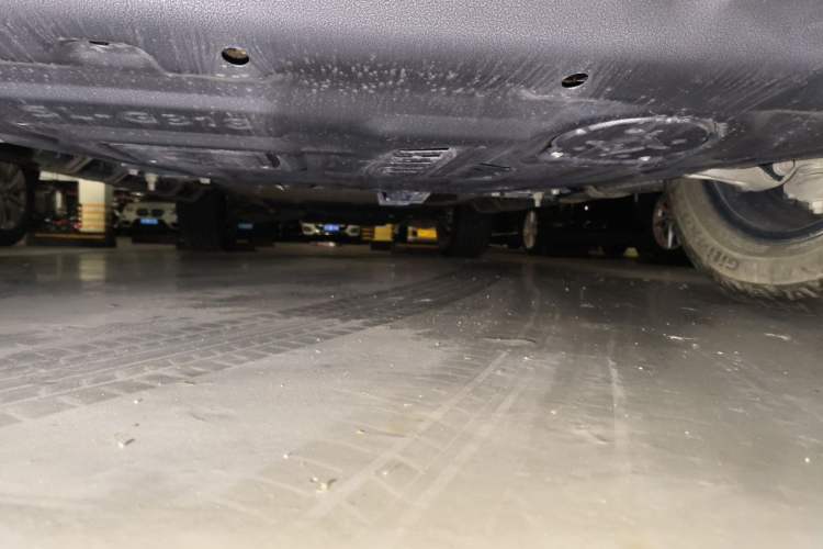 Used Deepal G318 2024 Four-Wheel Drive Comfort Edition Chassis Front