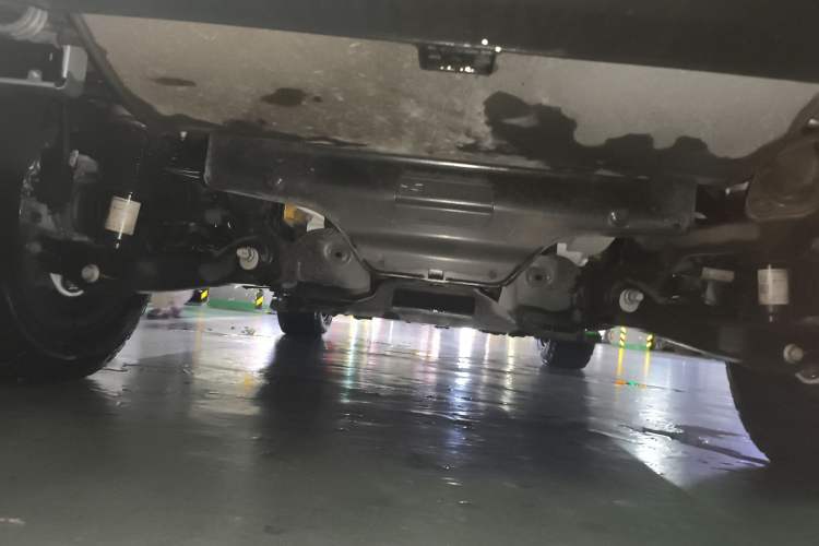 Used Deepal G318 2024 Four-Wheel-Drive Air Suspension Model Chassis Rear