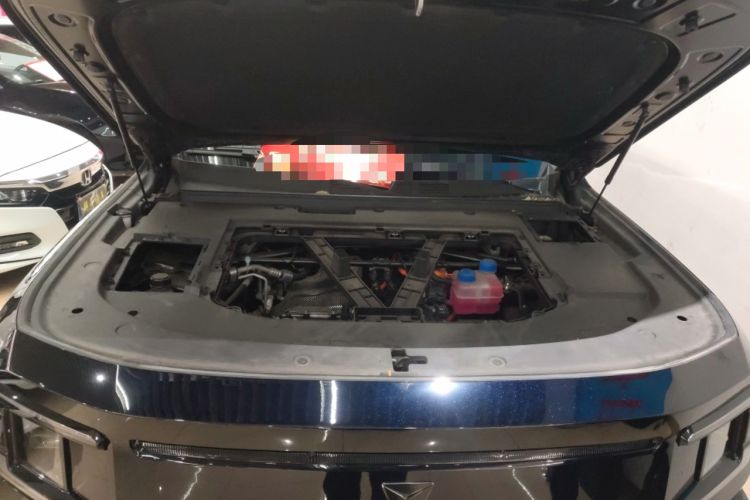 Used Deepal G318 2024 Four-Wheel-Drive Air Suspension Model Engine Bay