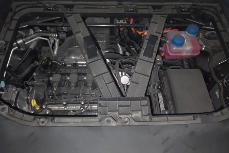 Used Deepal G318 2024 Four-Wheel-Drive Air Suspension Model Engine Bay