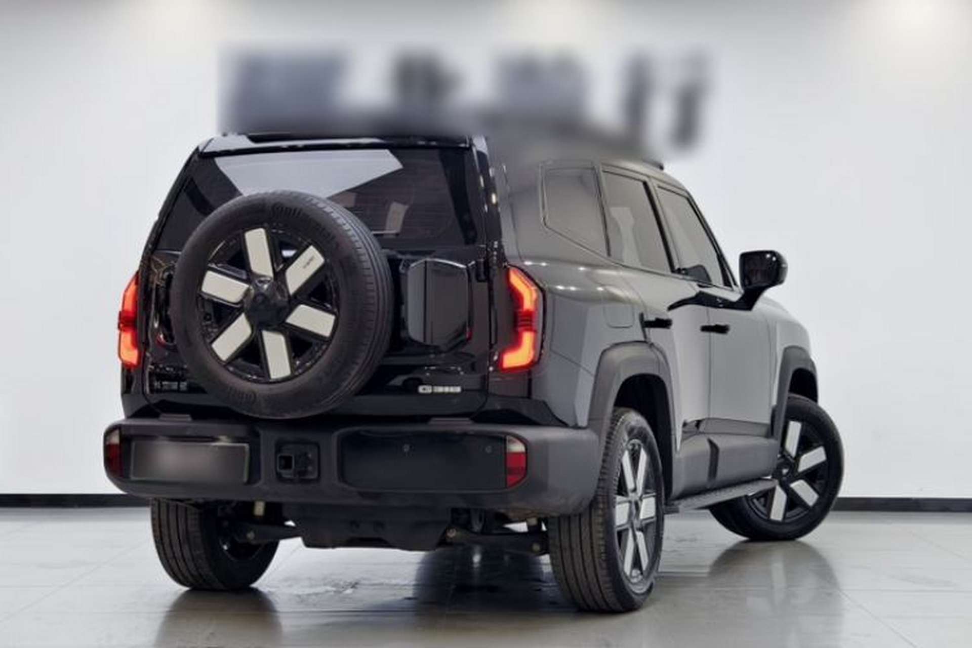 Used Deepal G318 2024 Four-Wheel-Drive Air Suspension Model Exterior 3