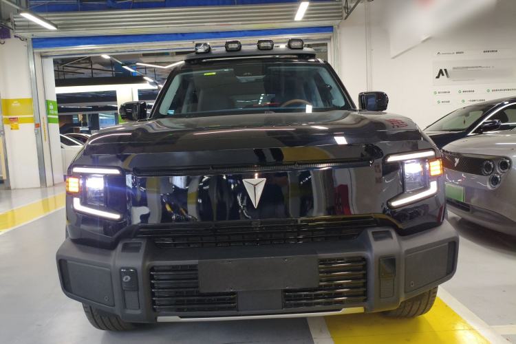 Used Deepal G318 2024 Four-Wheel-Drive Air Suspension Model Front