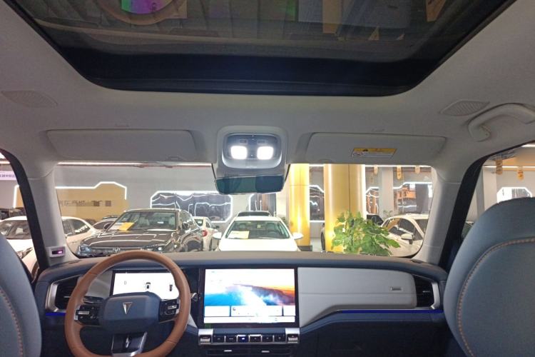 Used Deepal G318 2024 Four-Wheel-Drive Air Suspension Model Headliner