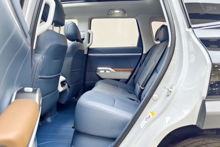 Used Deepal G318 2024 Four-Wheel-Drive Air Suspension Model Interior 3