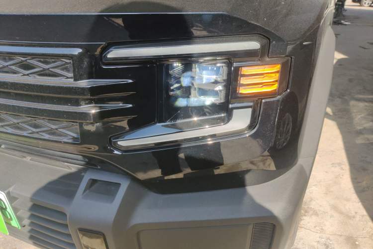 Used Deepal G318 2024 Four-Wheel Drive Comfort Edition Left Front Headlight