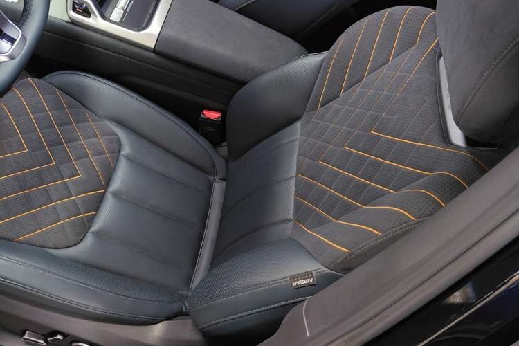 Used Deepal G318 2024 Four-Wheel-Drive Air Suspension Model Left Front Seat