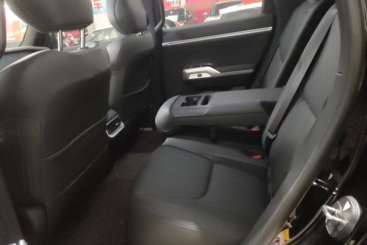 Used Deepal G318 2024 Four-Wheel-Drive Air Suspension Model Left Rear Seat