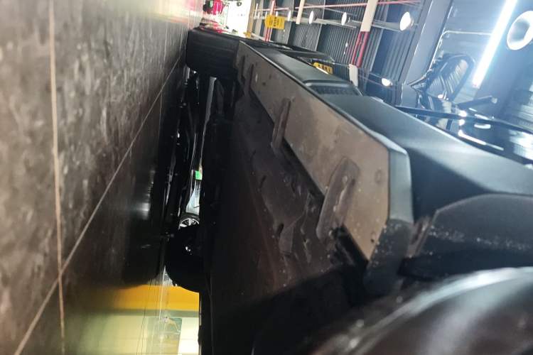 Used Deepal G318 2024 Two-Wheel Drive Comfort Edition Left Side Sill