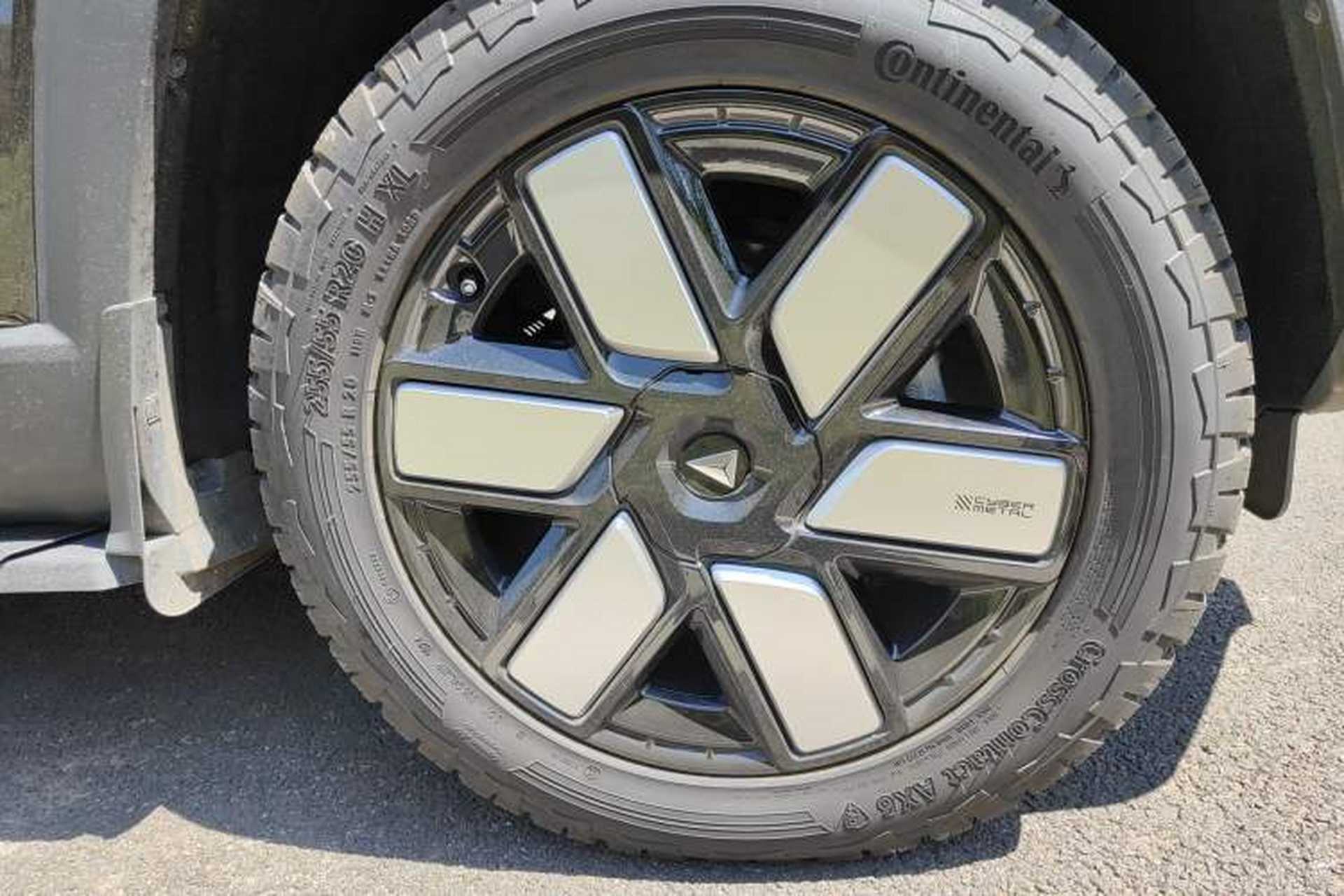 Used Deepal G318 2024 Four-Wheel-Drive Air Suspension Model Right Front Wheel Hub